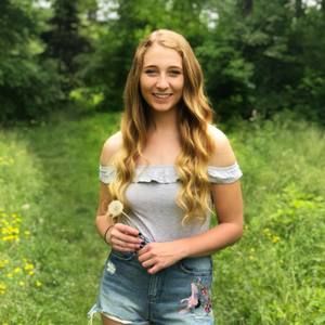 Meet your Posher, Danielle